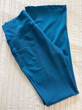 Pop Fit boot cut leggings NWT